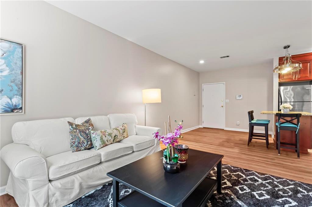 1421 Peachtree Street NE Unit 211