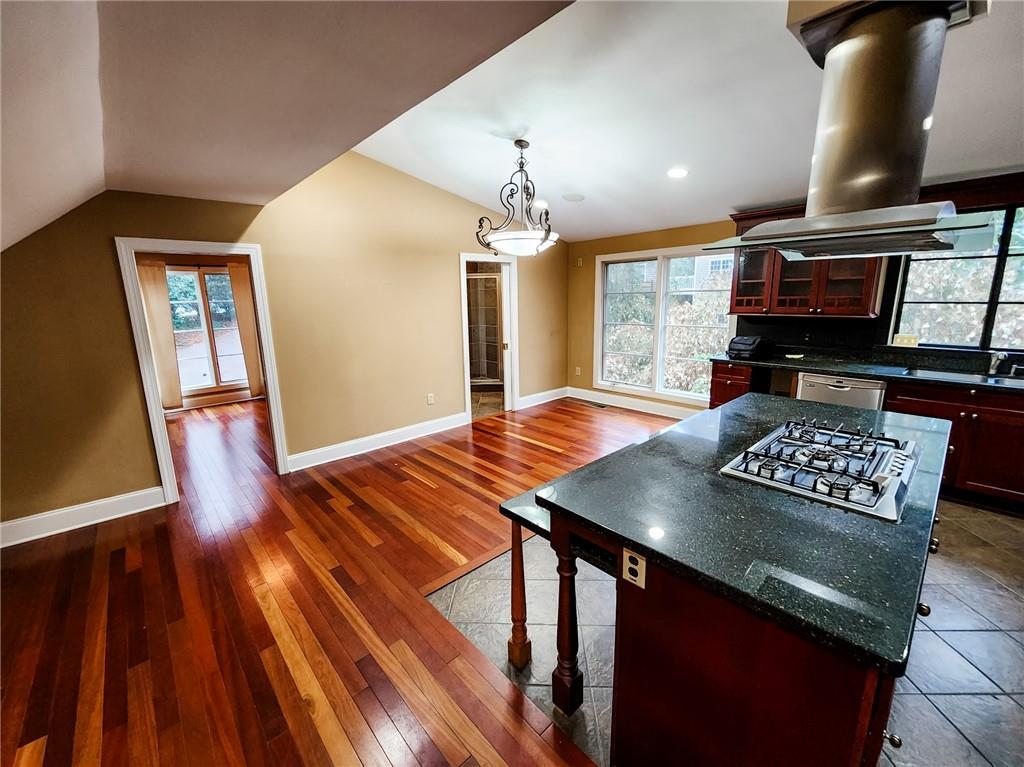 1461 Southland Vista Court NE