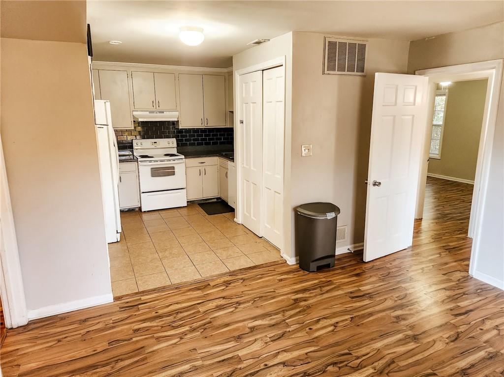 1461 Southland Vista Court NE