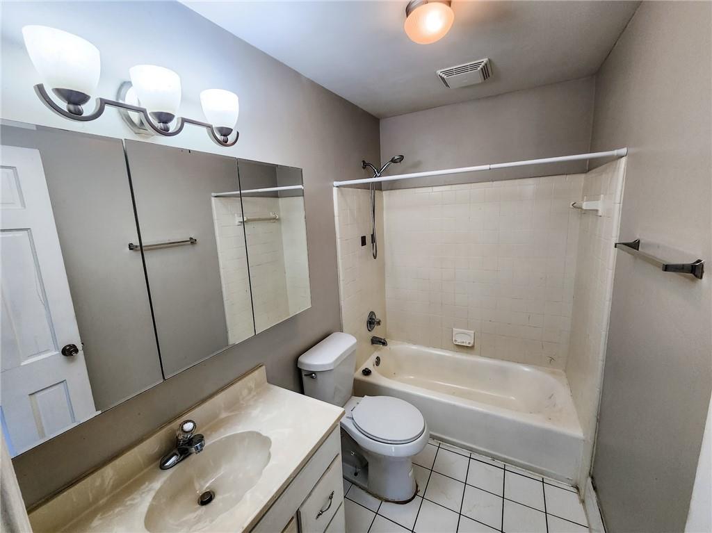 1461 Southland Vista Court NE