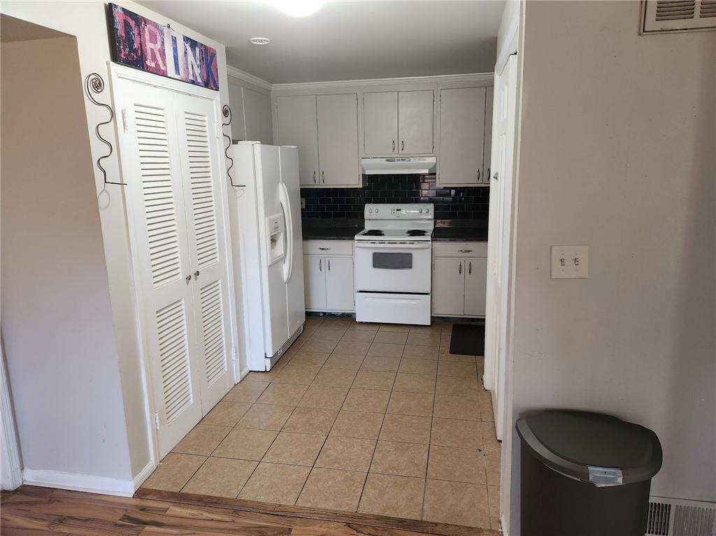 1461 Southland Vista Court NE
