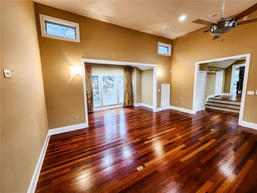 1461 Southland Vista Court NE