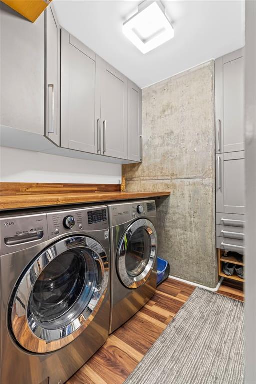 860 Peachtree Street NE Unit 1712