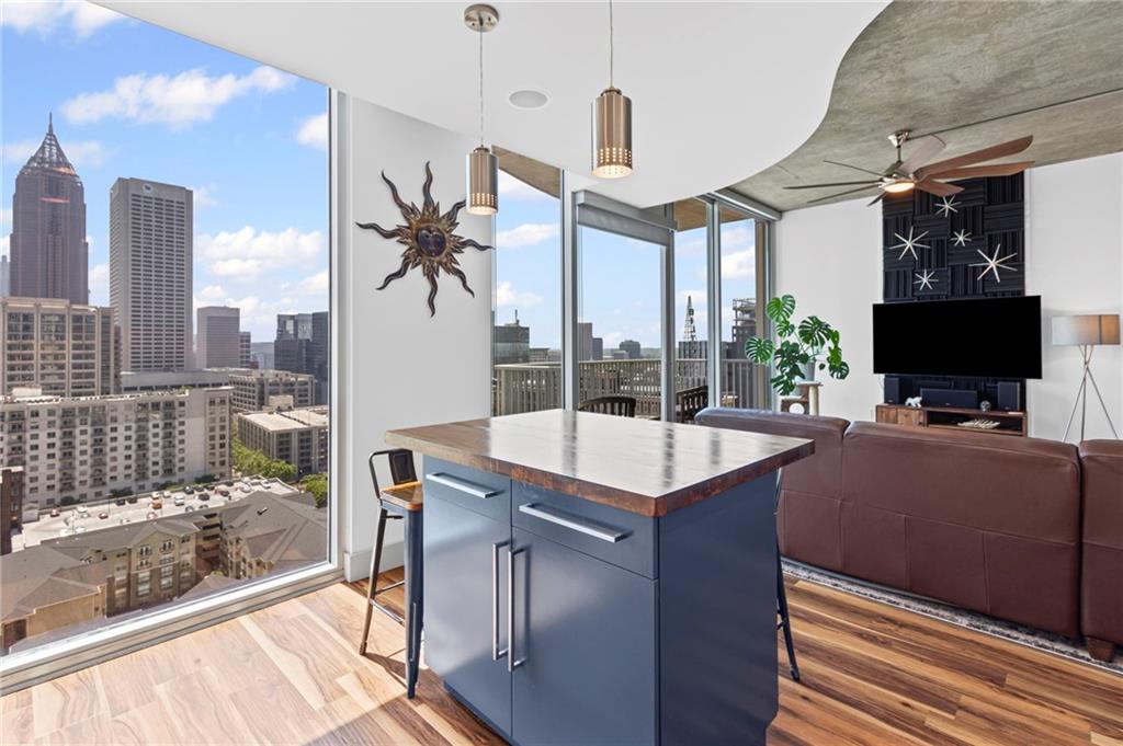 860 Peachtree Street NE Unit 1712