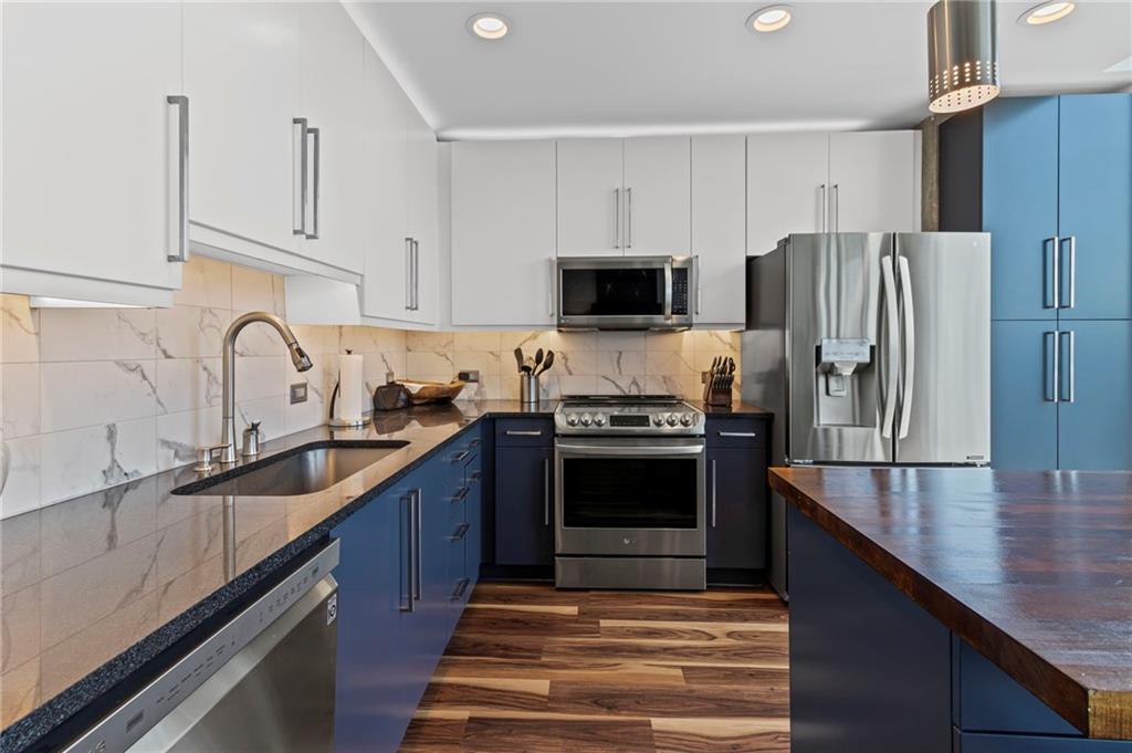 860 Peachtree Street NE Unit 1712