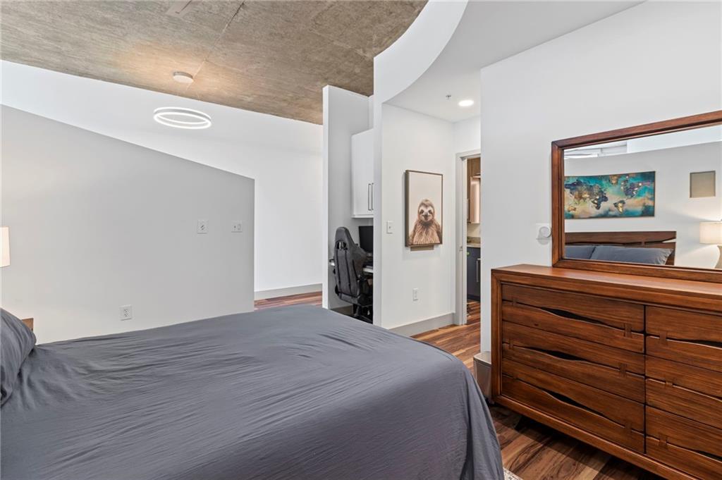 860 Peachtree Street NE Unit 1712