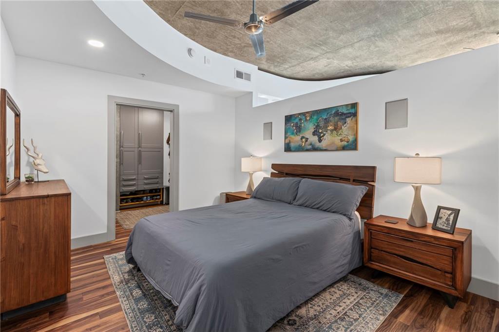 860 Peachtree Street NE Unit 1712