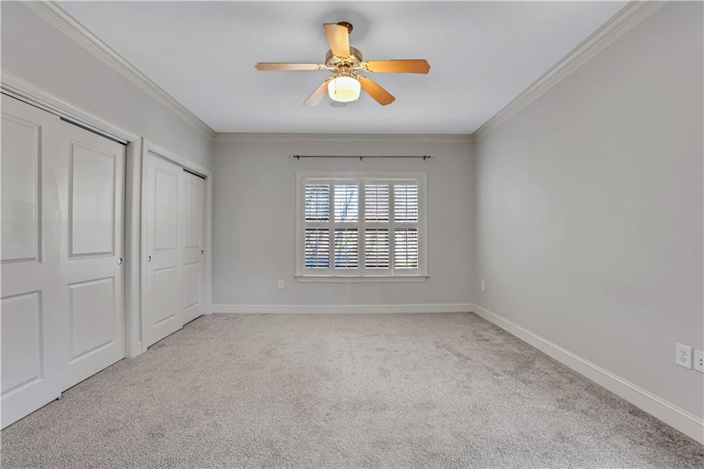 225 Carlyle Park Drive NE