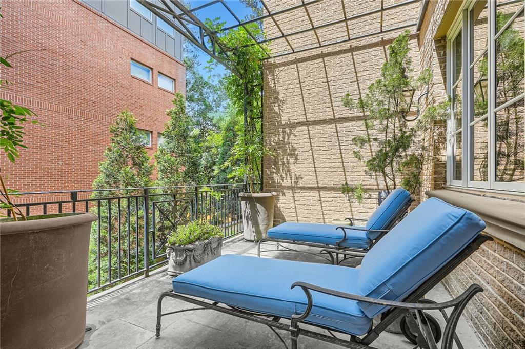 2440 Peachtree Road NW Unit 9