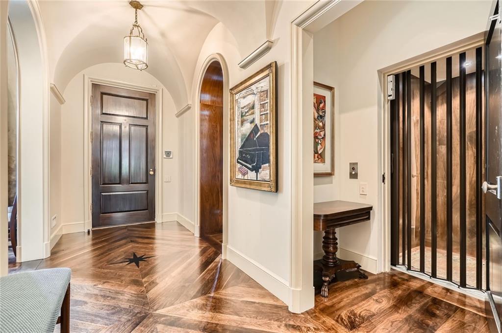 2440 Peachtree Road NW Unit 9