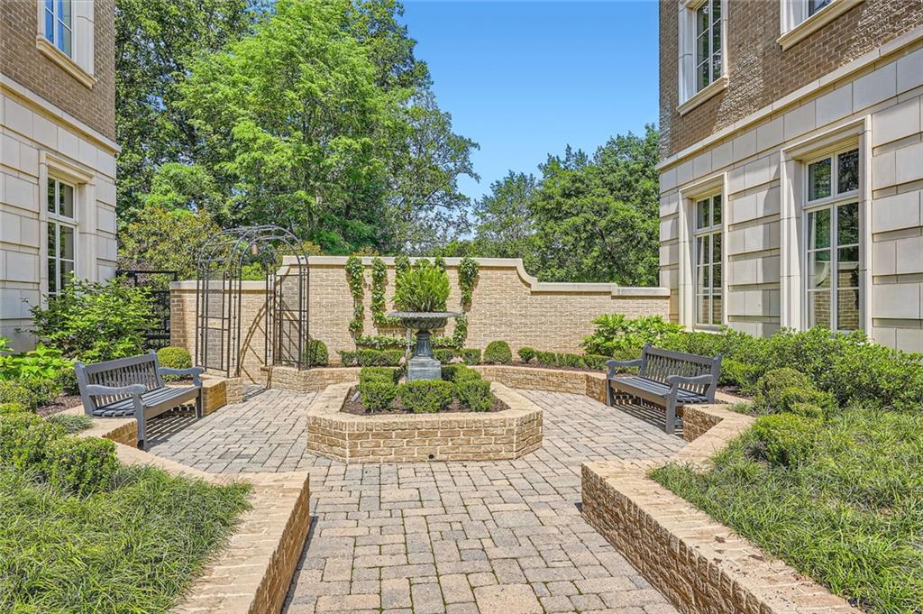 2440 Peachtree Road NW Unit 9