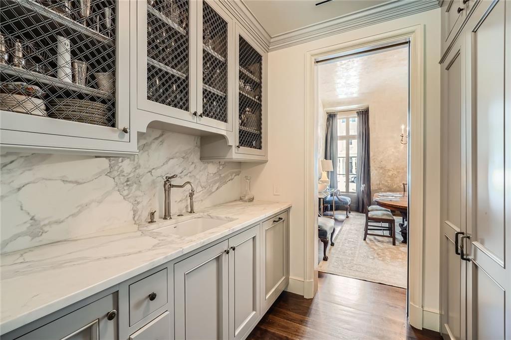 2440 Peachtree Road NW Unit 9