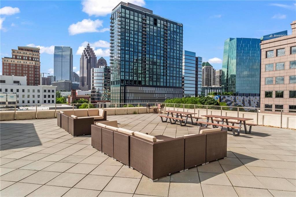 1421 Peachtree Street NE Unit 304