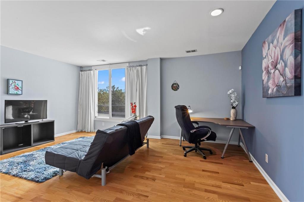1421 Peachtree Street NE Unit 304