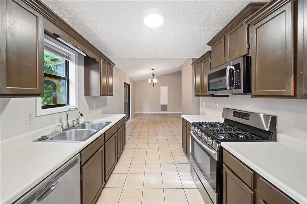 162 Riverchase Drive