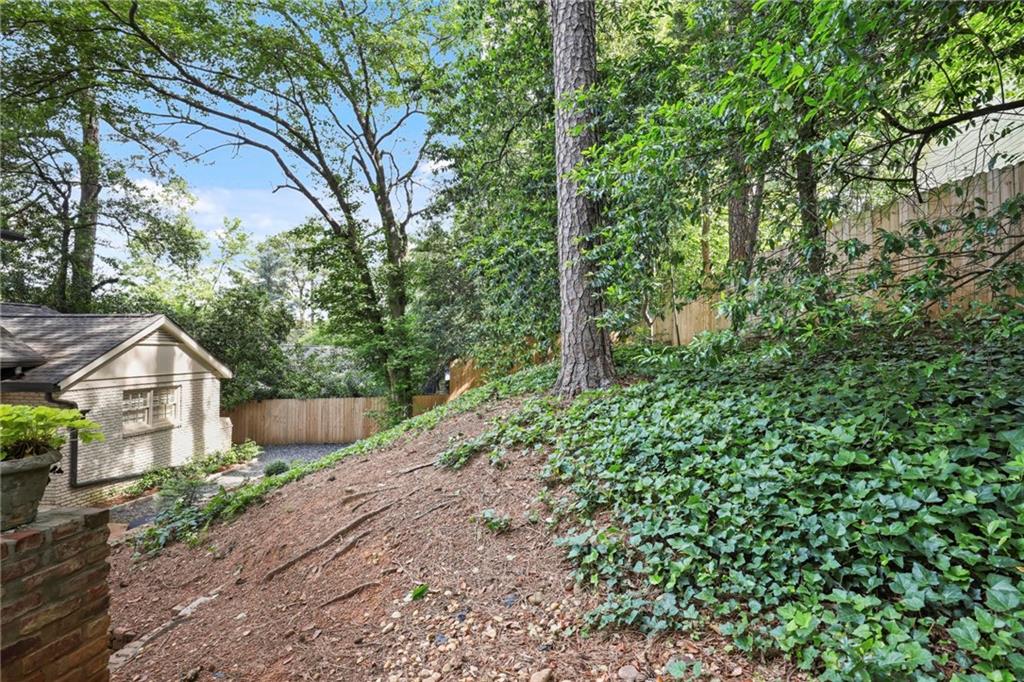 3251 Pinestream Road NW