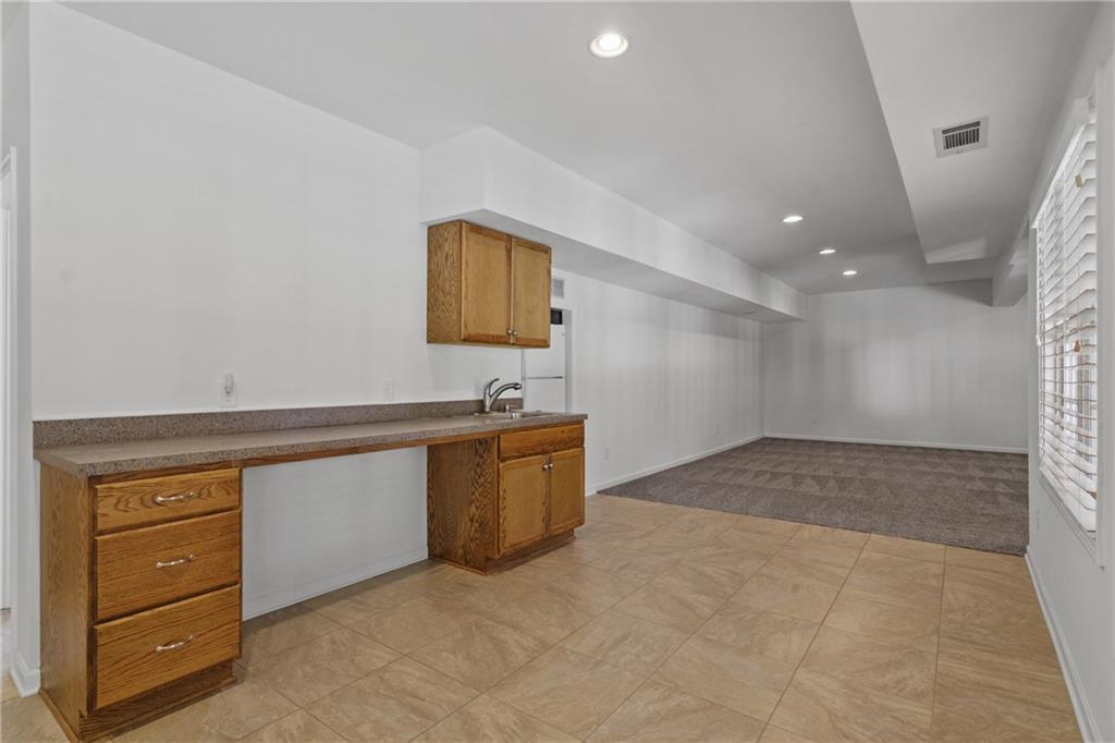 5170 EDGERTON Drive