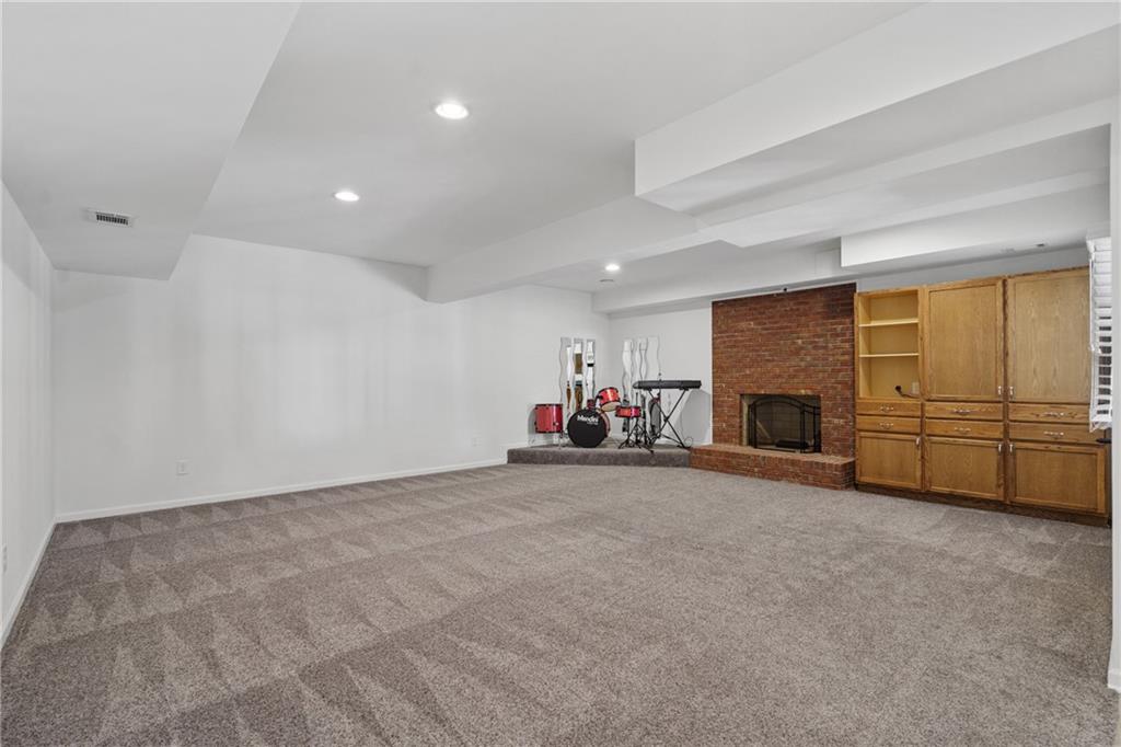 5170 EDGERTON Drive