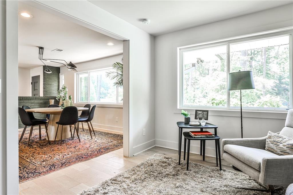 2568 Laurelwood Road