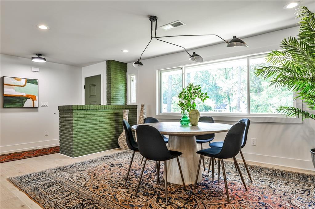 2568 Laurelwood Road