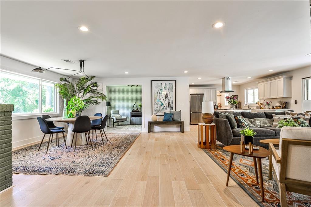 2568 Laurelwood Road