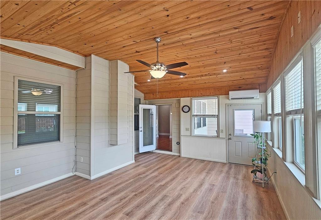 4024 Broadmoor Court SW