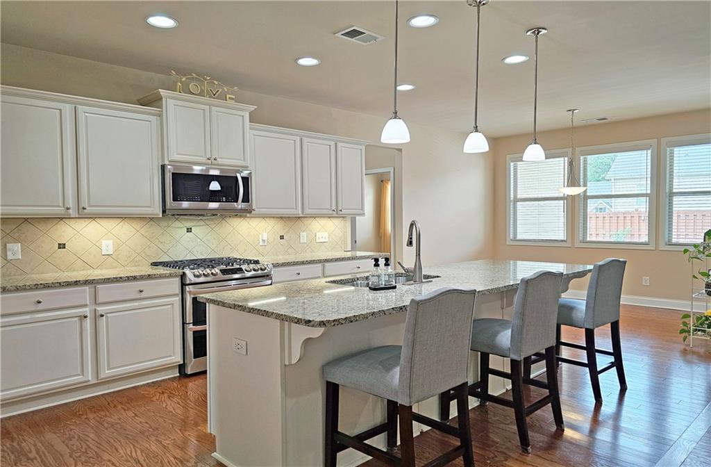 4024 Broadmoor Court SW