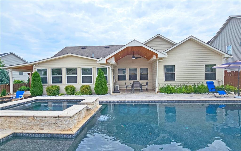 4024 Broadmoor Court SW