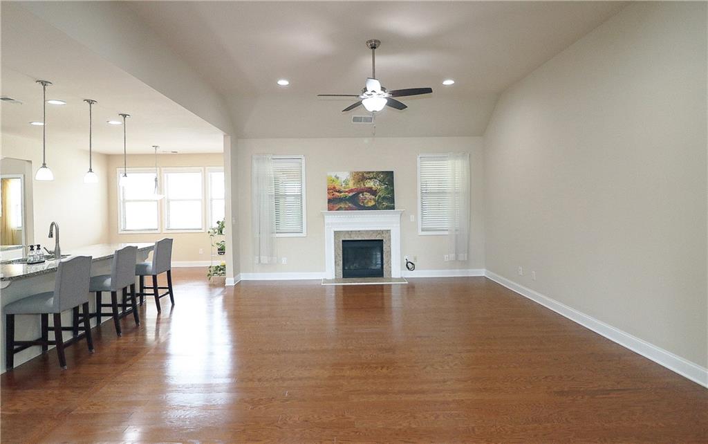 4024 Broadmoor Court SW
