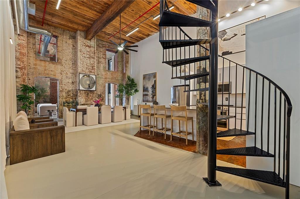 170 Boulevard SE Unit 115E