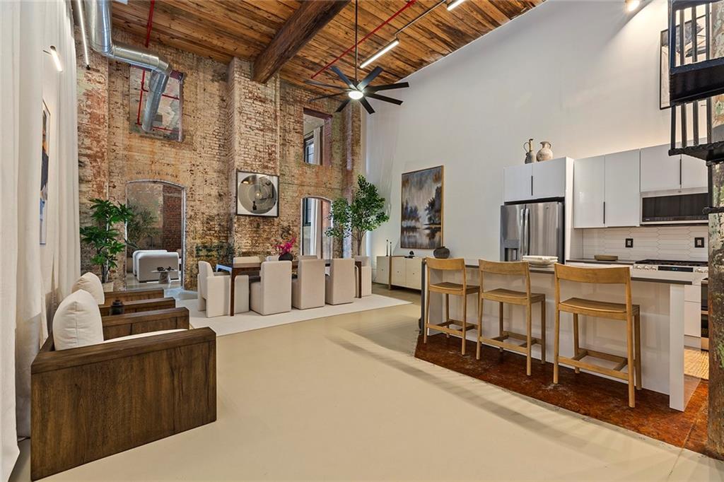 170 Boulevard SE Unit 115E