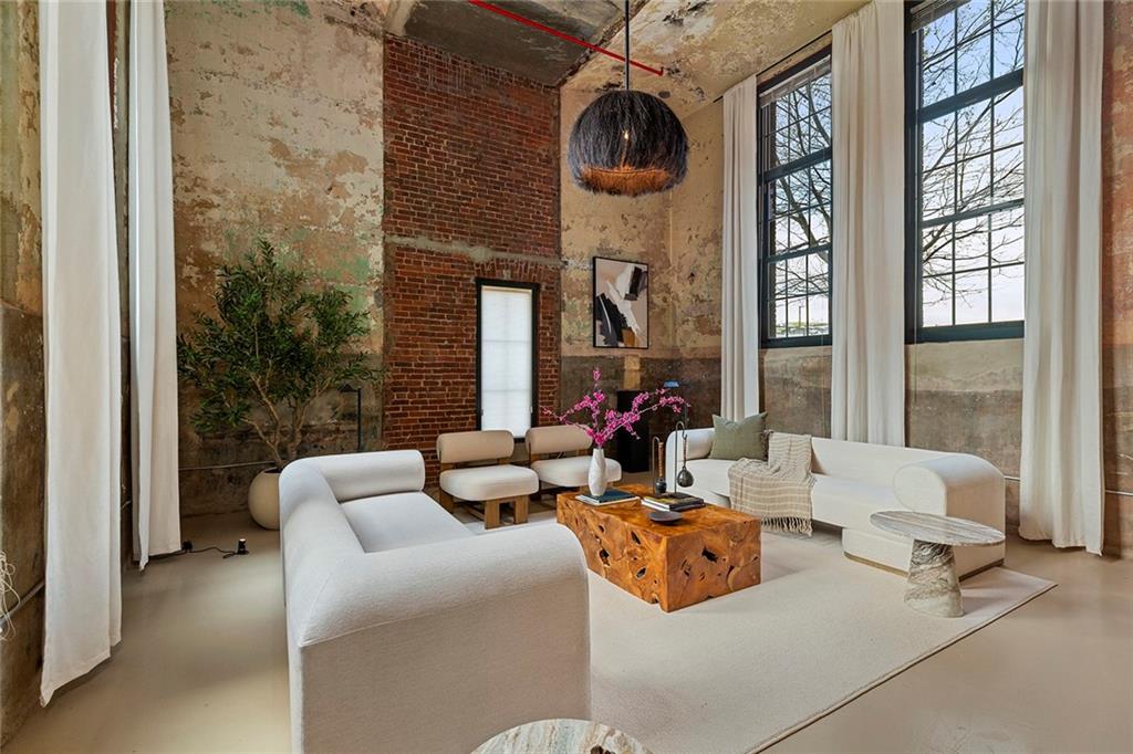 170 Boulevard SE Unit 115E
