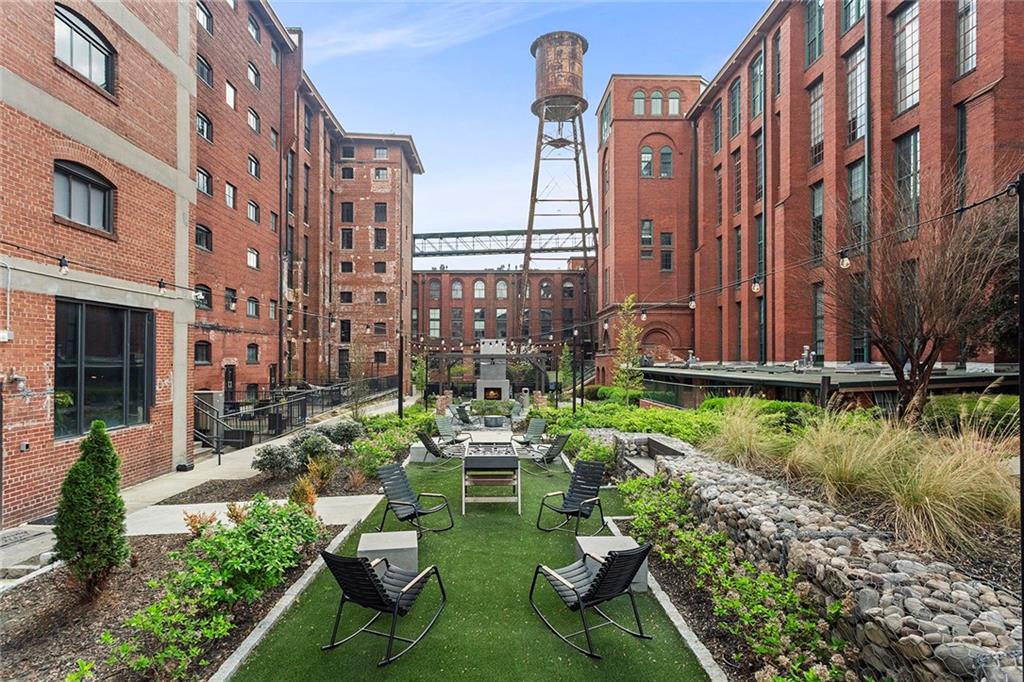 170 Boulevard SE Unit 115E