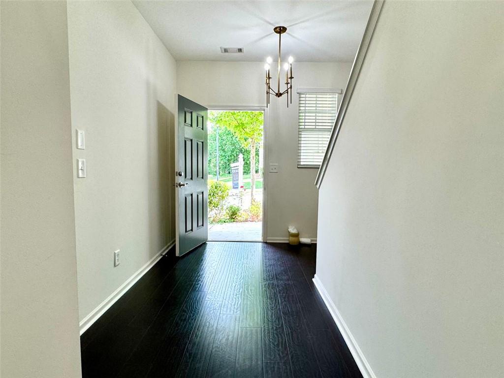 1606 LARKSPUR Trail