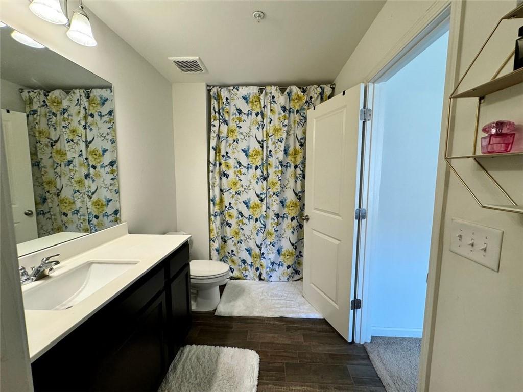 1606 LARKSPUR Trail