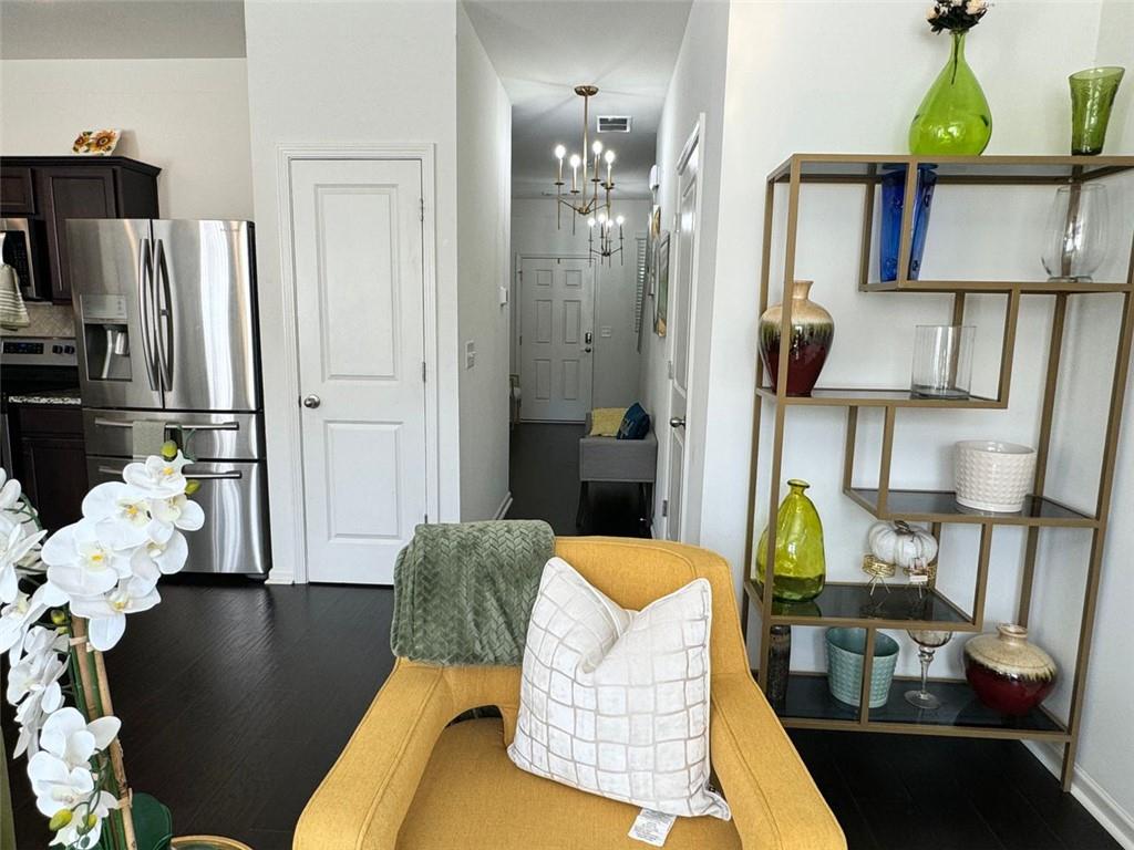 1606 LARKSPUR Trail