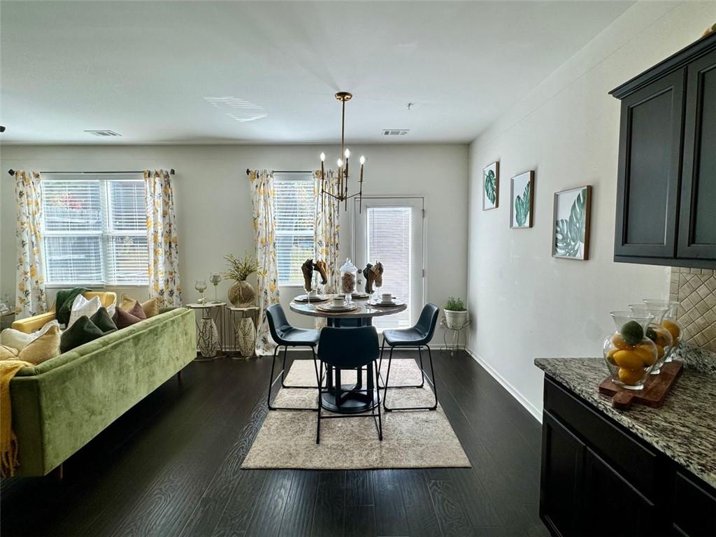 1606 LARKSPUR Trail
