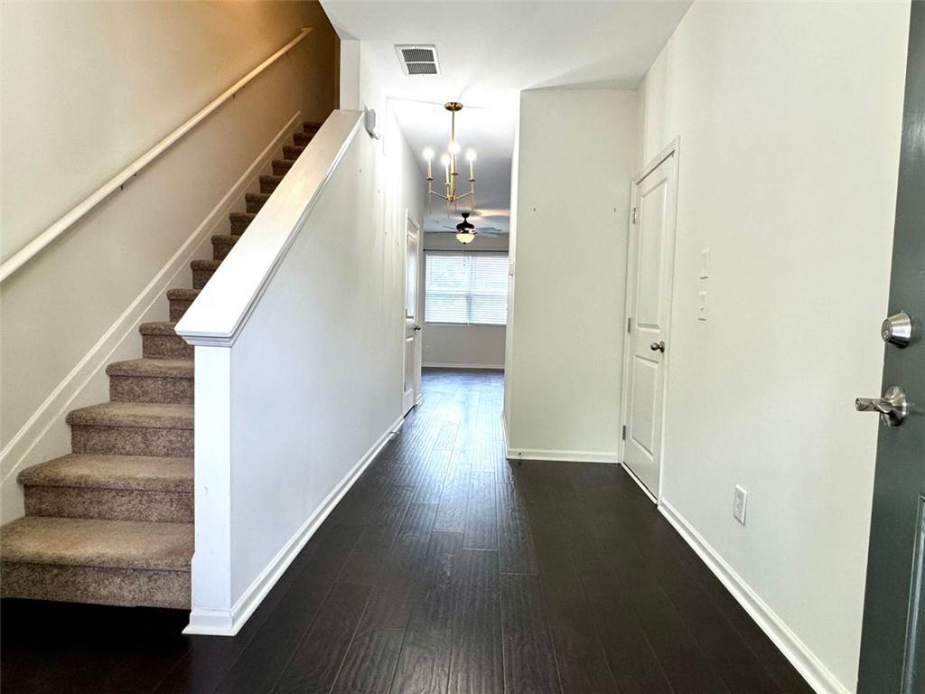 1606 LARKSPUR Trail