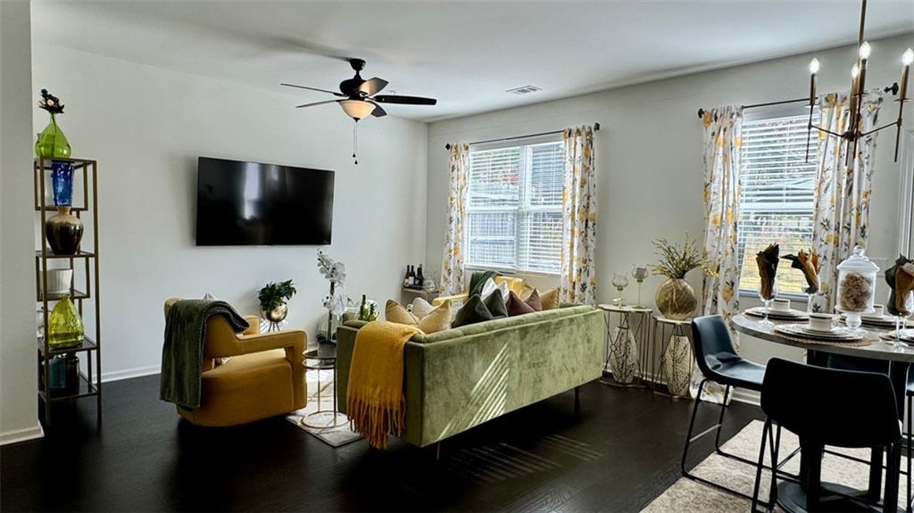 1606 LARKSPUR Trail