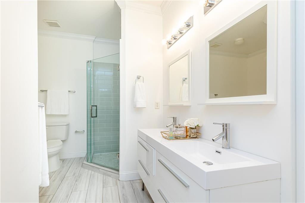 375 Highland Avenue NE Unit 207