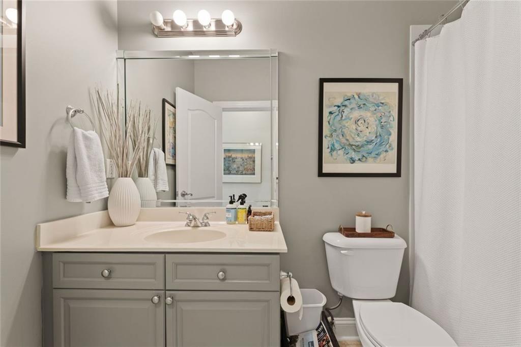4298 Kingston Gate Cove