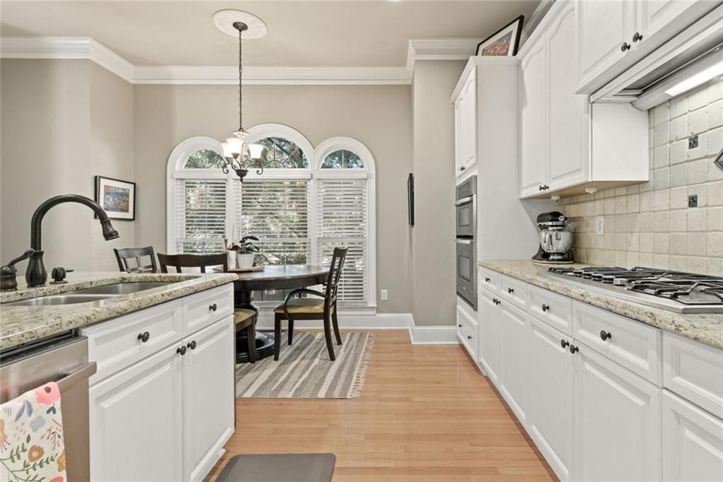 4298 Kingston Gate Cove