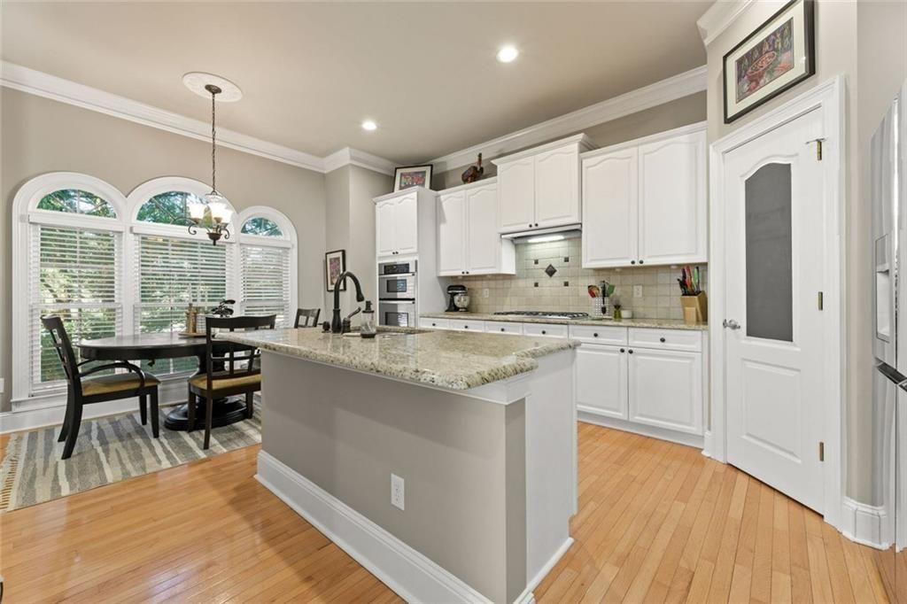 4298 Kingston Gate Cove