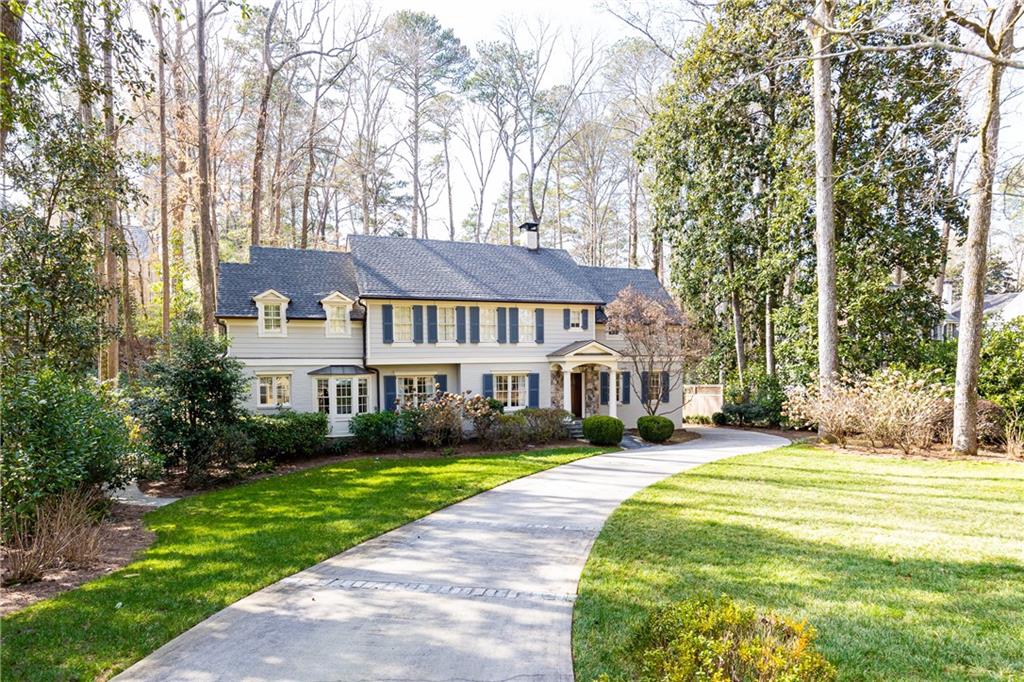 3982 Club Drive NE