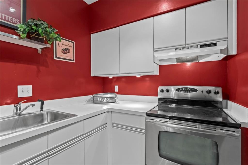 1421 Peachtree Street NE Unit 212