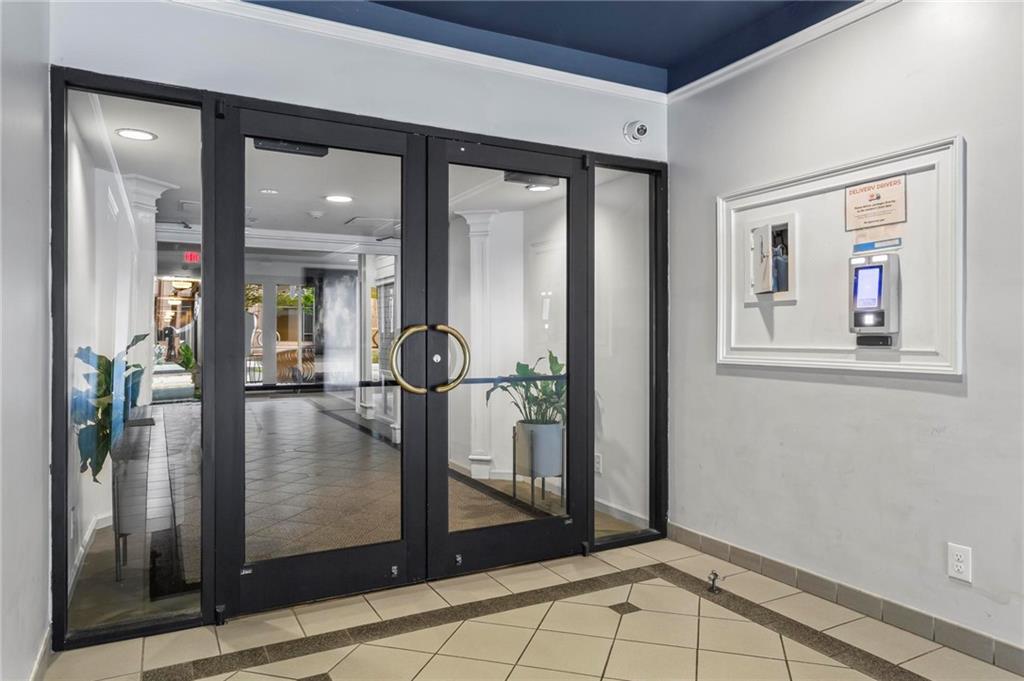 1421 Peachtree Street NE Unit 212