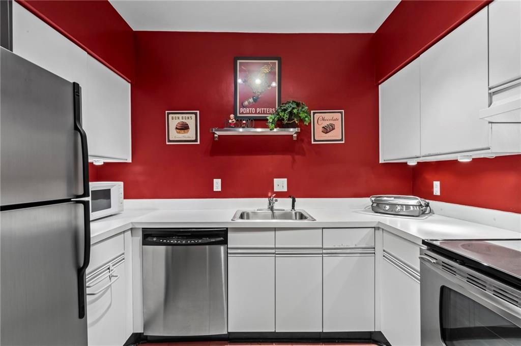 1421 Peachtree Street NE Unit 212