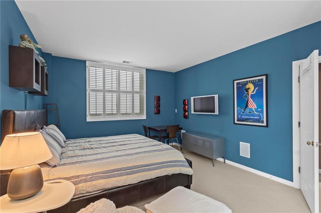 1421 Peachtree Street NE Unit 212