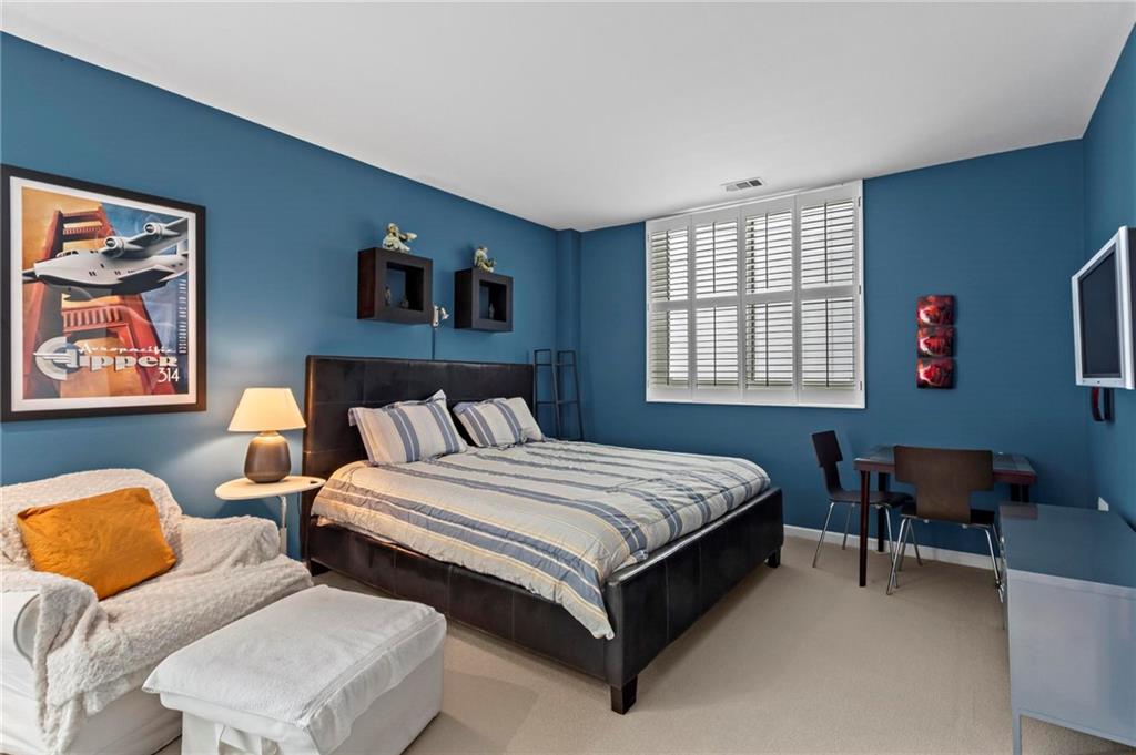1421 Peachtree Street NE Unit 212