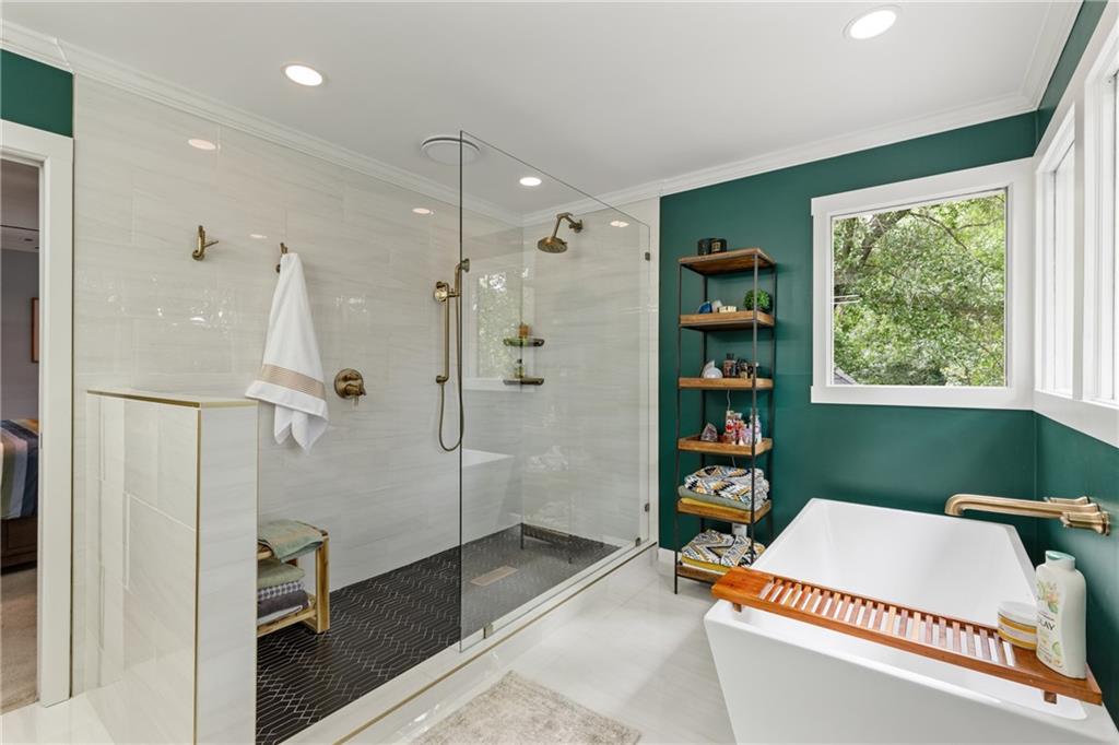 4648 Equestrian Way